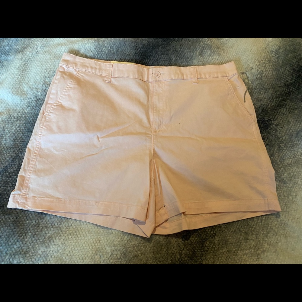 Blush shorts